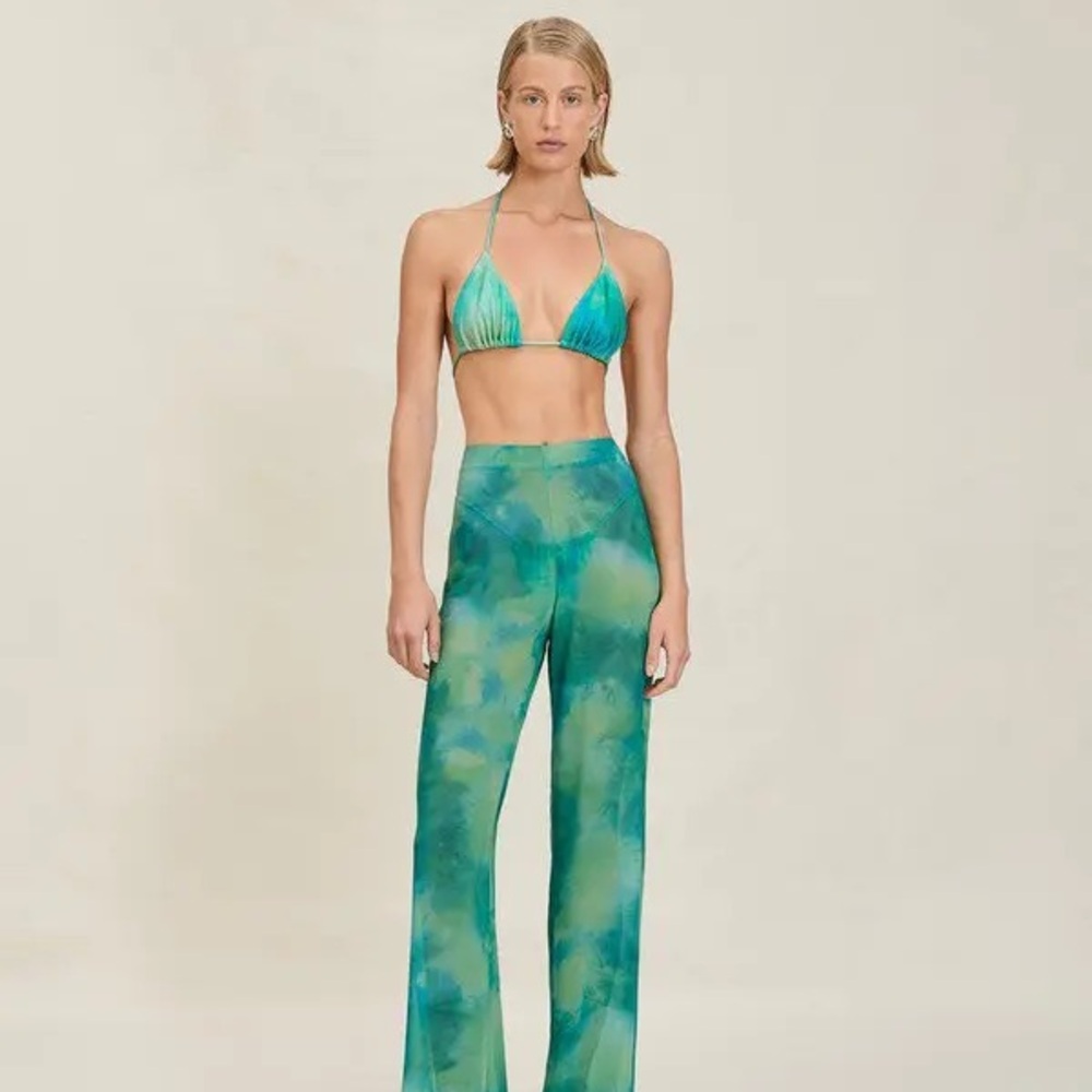 Devon Windsor Swim & Cover Up Set